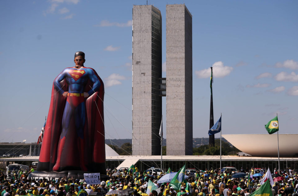 MBL e Vem Pra Rua organizam atos pró-Moro no domingo