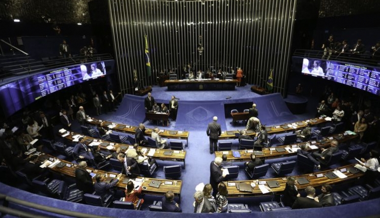 Senadores adiam votação sobre abuso de autoridade