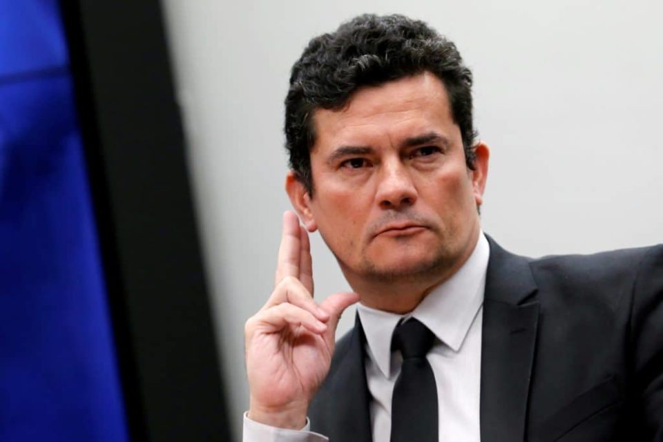 Site divulga supostos diálogos de Moro