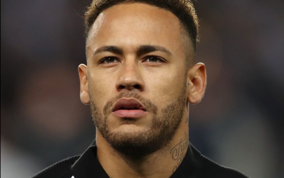 Patrocinadora cancela campanha com Neymar após acusação de estupro