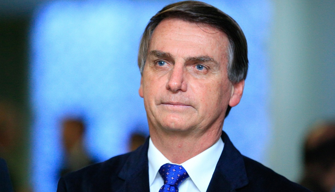 Bolsonaro admite disputar reeleição se reforma política não sair