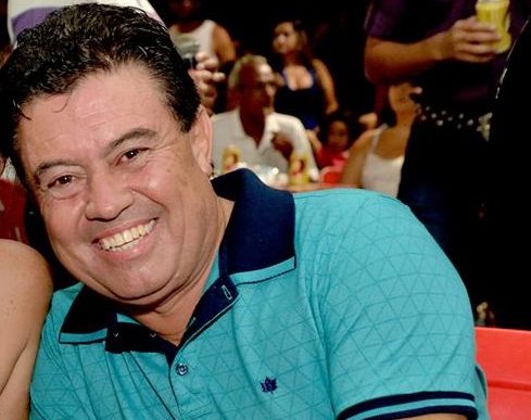 Cantor sertanejo Addy morre após infarto