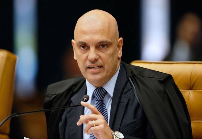 Alexandre de Moraes defende hackers na prisão