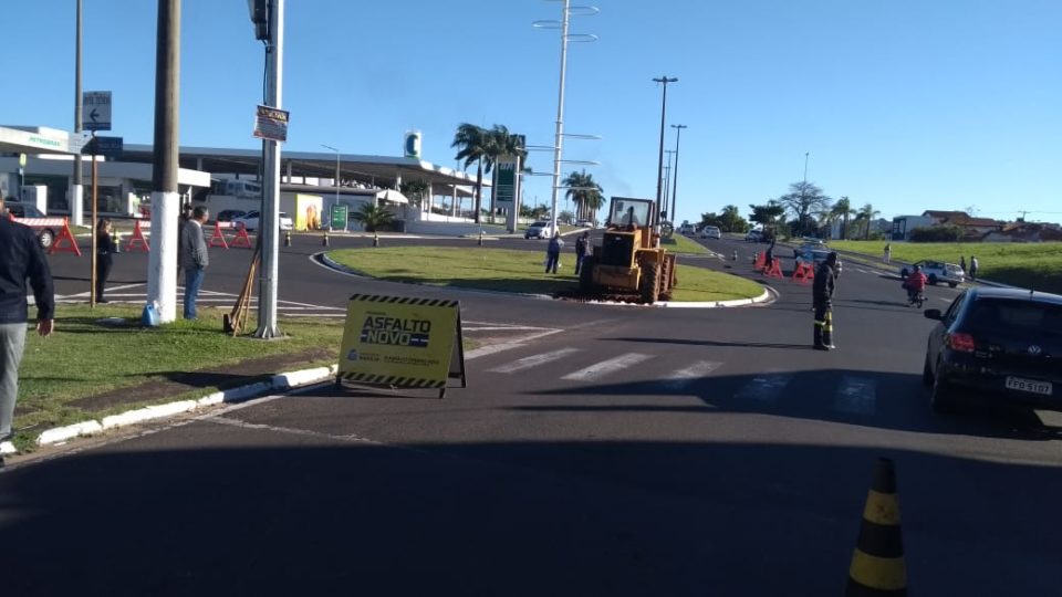 Começam as obras de alteração da rotatória da Castro Alves