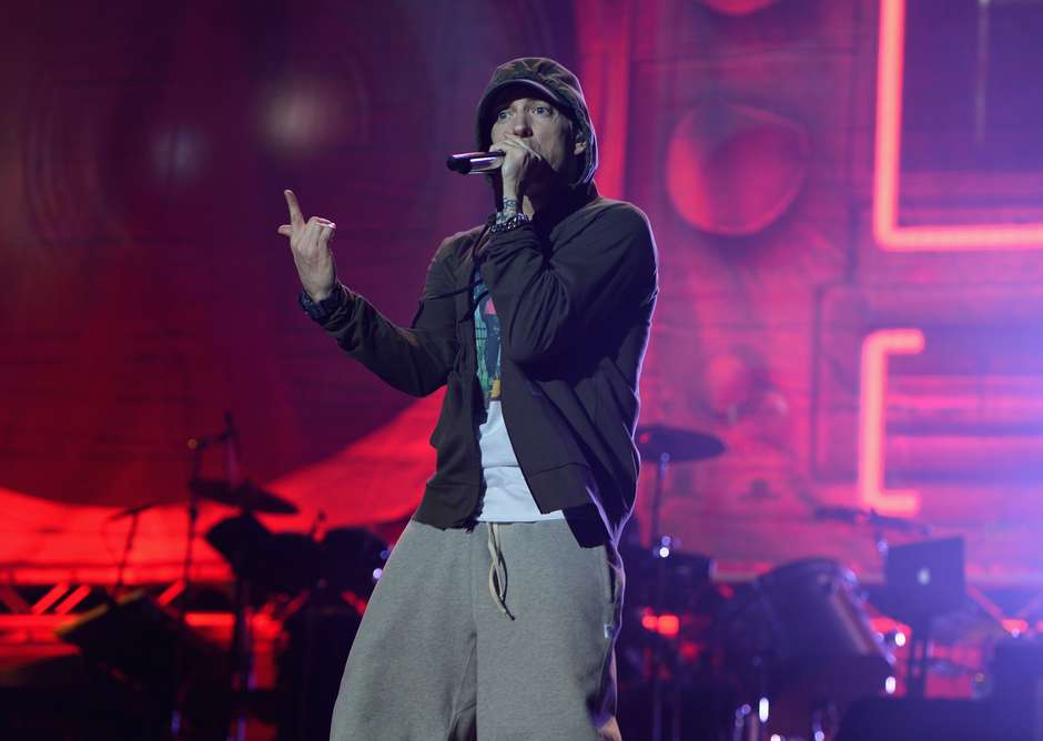 Pai do rapper Eminem morre nos Estados Unidos aos 67 anos