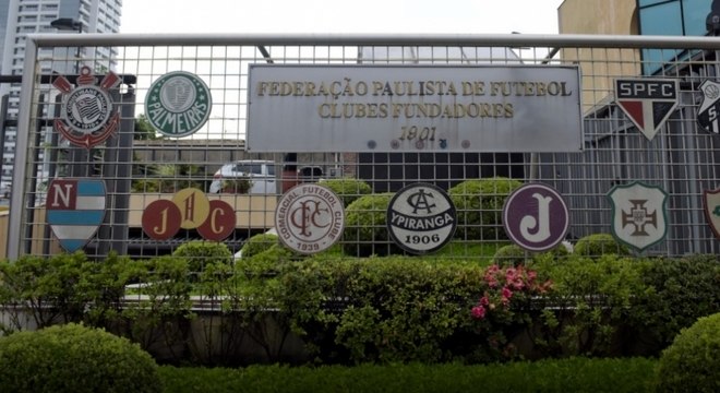 Presidentes de Corinthians, São Paulo, Santos e Palmeiras fazem reunião
