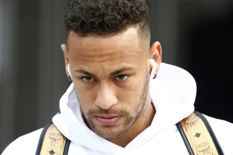 Neymar deve depor na quinta-feira sobre acusação de estupro