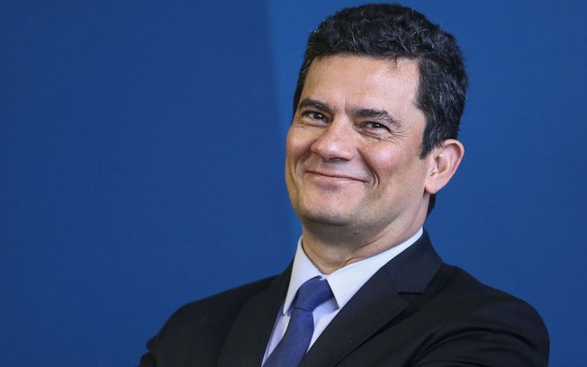 Moro é aplaudido de pé por empresários após novo vazamento