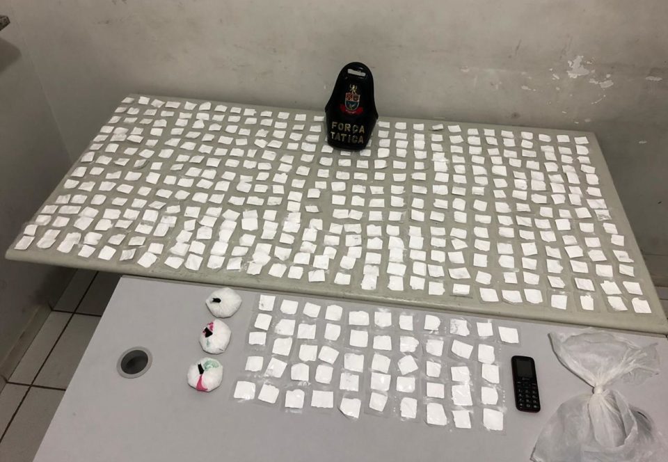 Homem é preso com mais de 500 porções de cocaína no Santa Antonieta