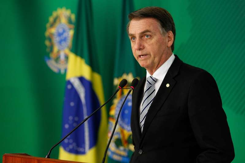 Estamos próximos dos maiores países do mundo, diz Bolsonaro