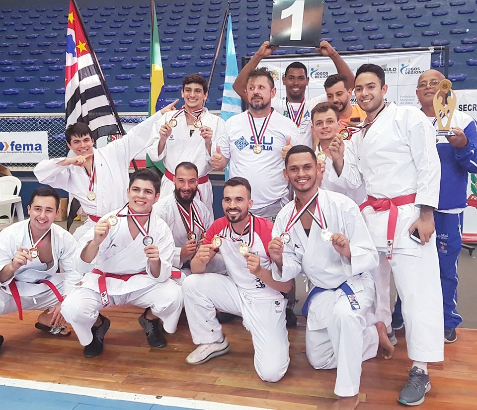 Marília conquista mais 11 medalhas no karatê nos Jogos Regionais