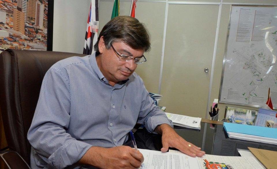 Governo de Daniel Alonso reduz dívidas e equilibra contas públicas