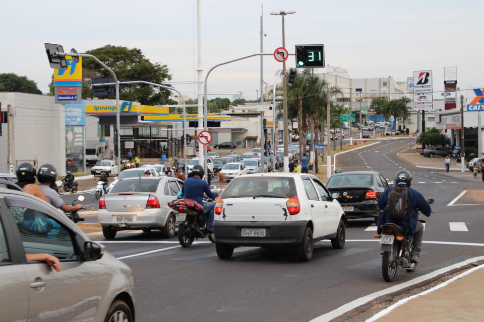 Obra finalizada gera melhorias no trânsito da Avenida Castro Alves