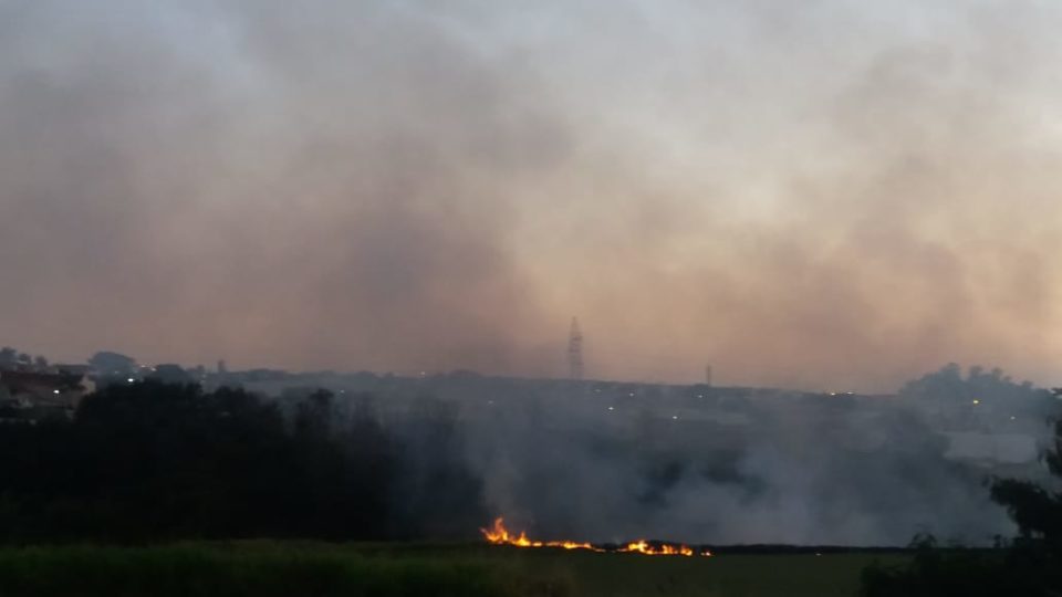 Marília registra mais de 350 ocorrências de fogo em mato