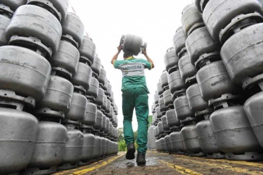 Distribuidoras poderão vender gás de cozinha diretamente ao consumidor