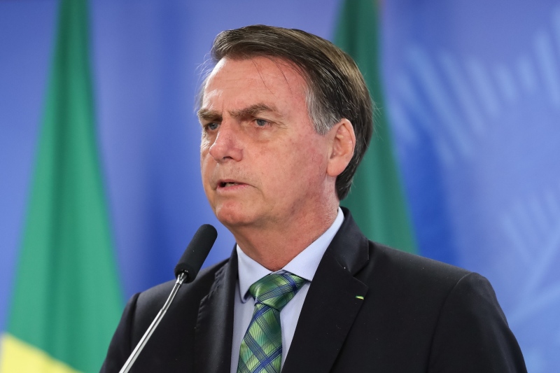 Bolsonaro diz ter ‘repulsa por quem não é brasileiro’