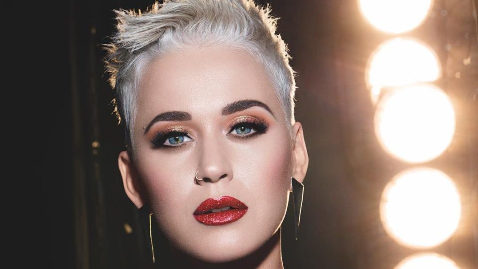 Katy Perry plagiou música ‘Dark Horse’ de rap cristão, decide Justiça