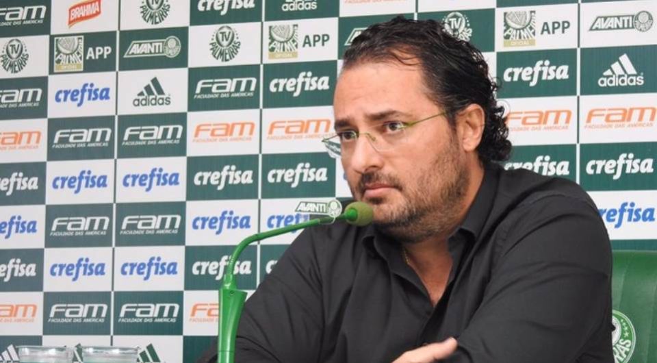 ‘Verdadeiro filme de terror’, diz Mattos sobre apuro em voo do Palmeiras