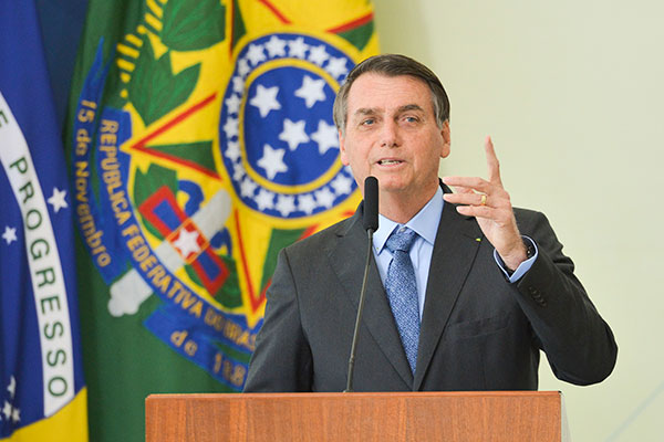 Bolsonaro intervém em órgãos de controle