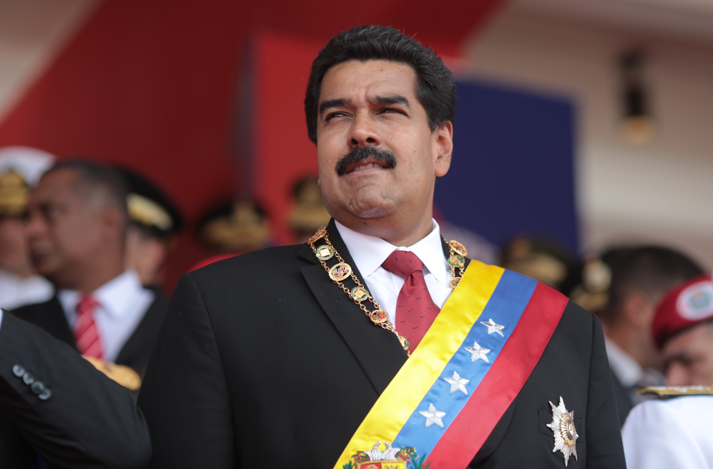 Ditador Nicolás Maduro antecipa Natal para 1º de outubro na Venezuela