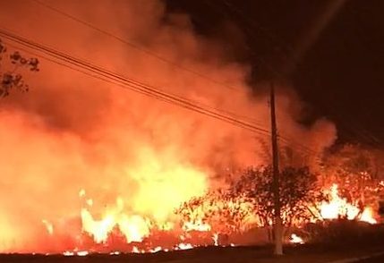 Incêndio atinge área próxima da Avenida das Esmeraldas