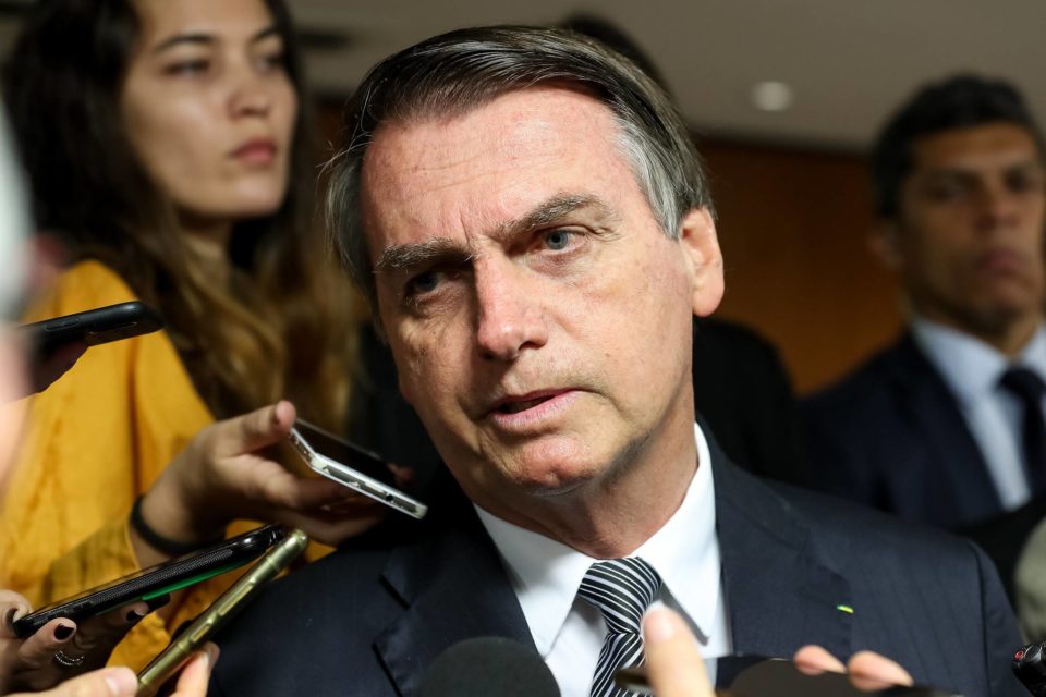 Indulto de Natal beneficiará policiais presos injustamente, diz Bolsonaro