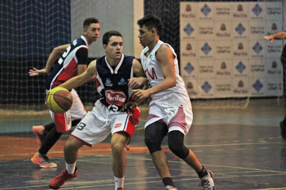 Quartas do campeonato de basquete acontece neste domingo