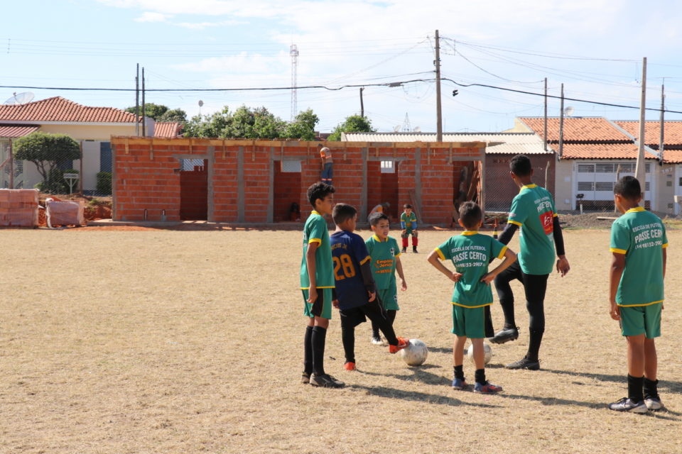 Parceria vai revitalizar campo de futebol no bairro Jardim Planalto