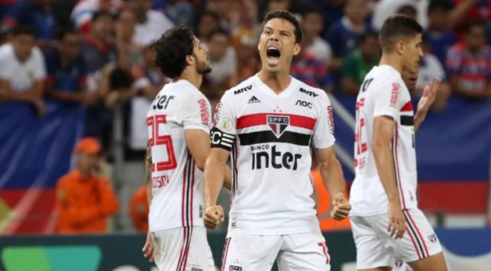 São Paulo mantém boa fase e vence Athletico-PR na Arena da Baixada