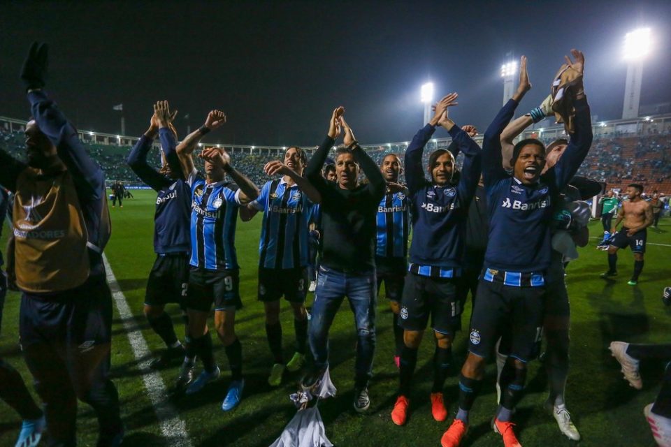 Grêmio iguala SPFC como maior semifinalista brasileiro na Libertadores