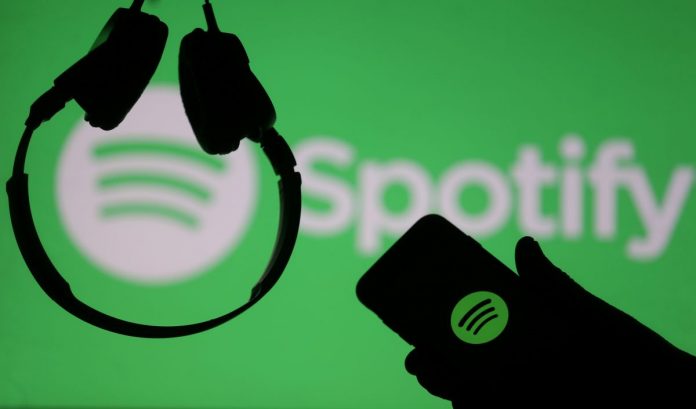 Spotify abre inscrição para cantoras em começo de carreira gravarem