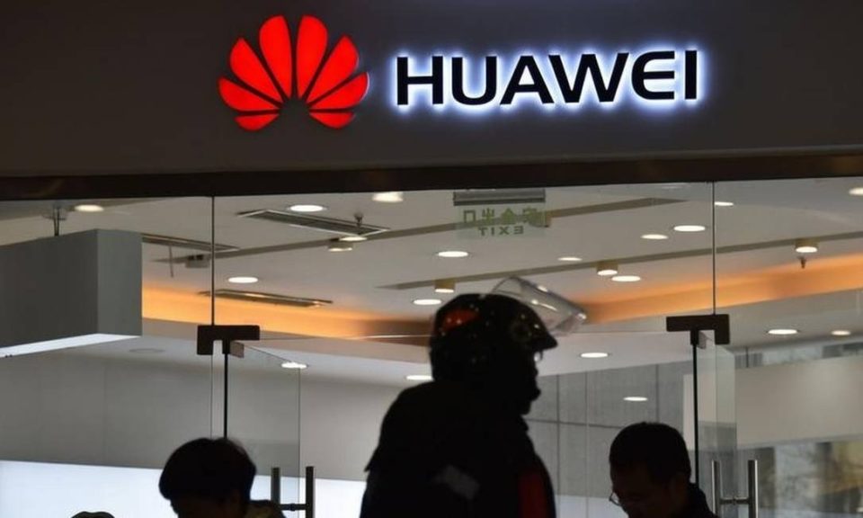 Huawei anuncia fábrica de celulares e tablets
