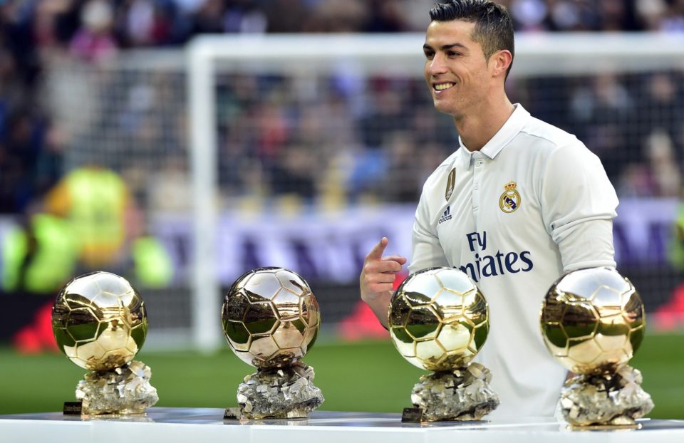 Cristiano Ronaldo quer mais Bolas de Ouro para ficar na frente de Messi
