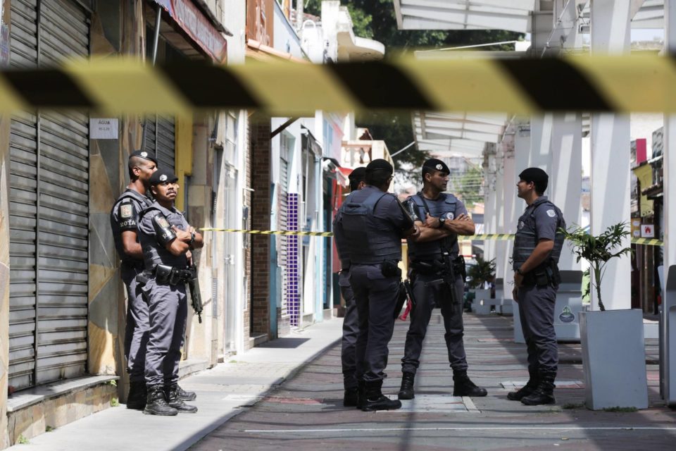 Suicídio mata mais policiais do que os confrontos durante o trabalho