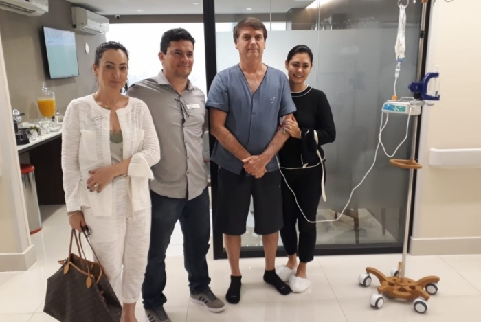 Sérgio Moro visitou Bolsonaro no hospital neste domingo