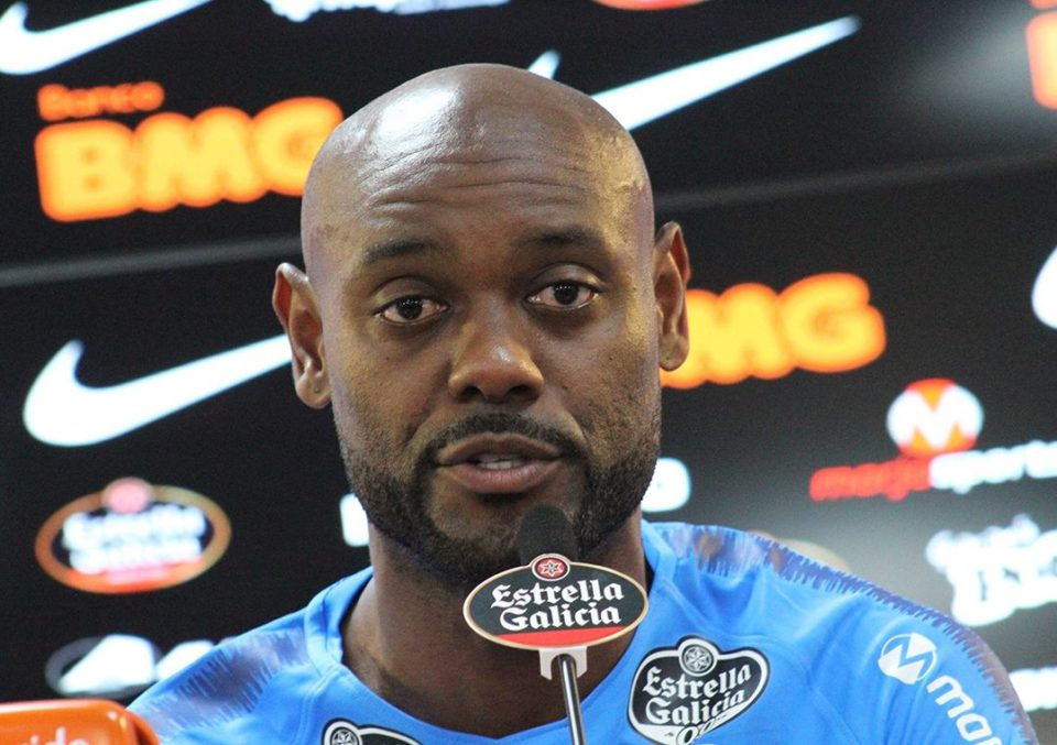 Vagner Love discorda das críticas a Carille