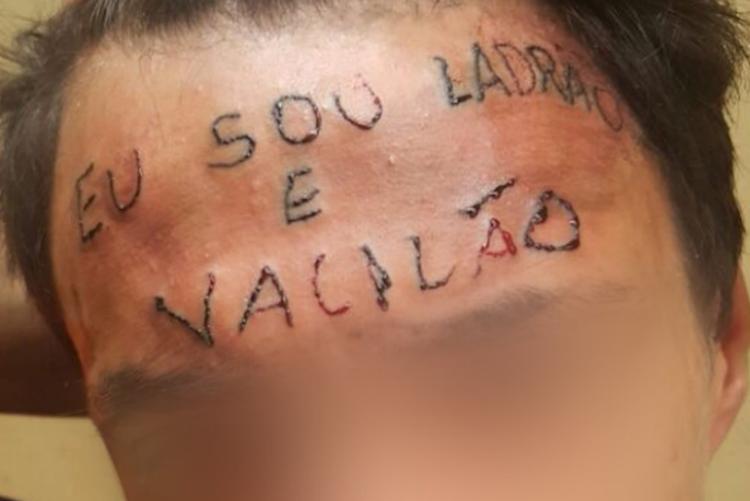 Jovem tatuado na testa em 2017 é condenado a 4 anos de prisão