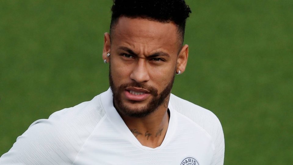 Neymar tem pena reduzida na Liga dos Campeões da Europa