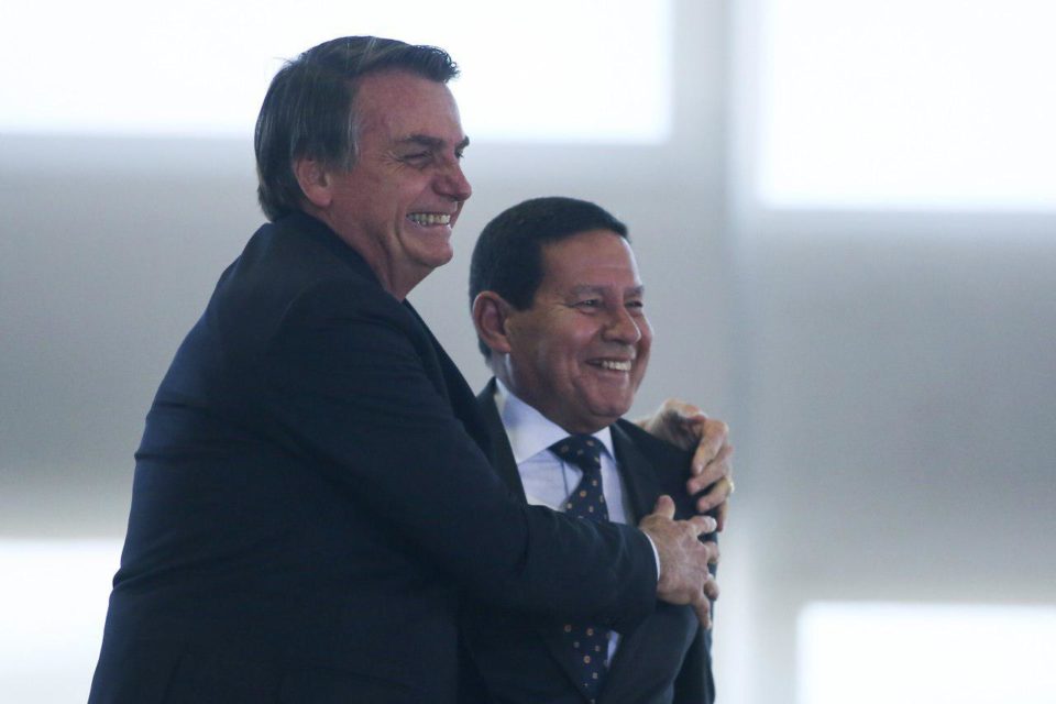 Mourão: presidente está bem; nunca esteve tão bem num pós-cirúrgico