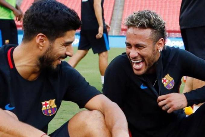 Suárez diz que Neymar queria ‘fazer de tudo para voltar’ ao Barcelona