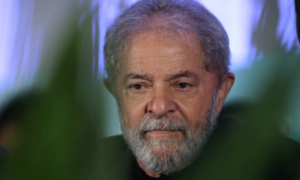 Força-tarefa da Lava Jato pede semiaberto para Lula