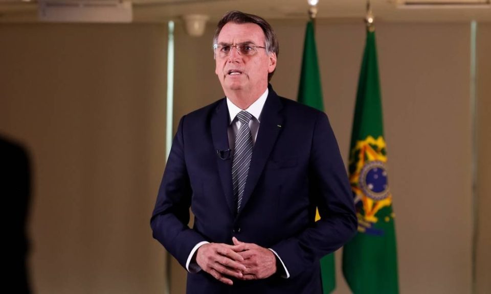 Rejeição a Bolsonaro chega a 38%, aponta pesquisa Datafolha