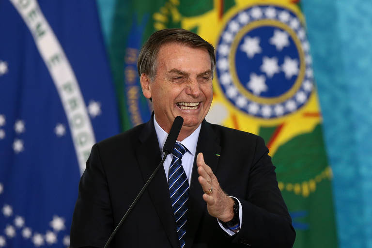 Bolsonaro sanciona novo marco legal das telecomunicações