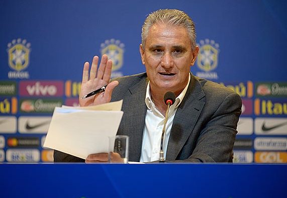 Tite convocará seleção para amistosos de novembro na sexta