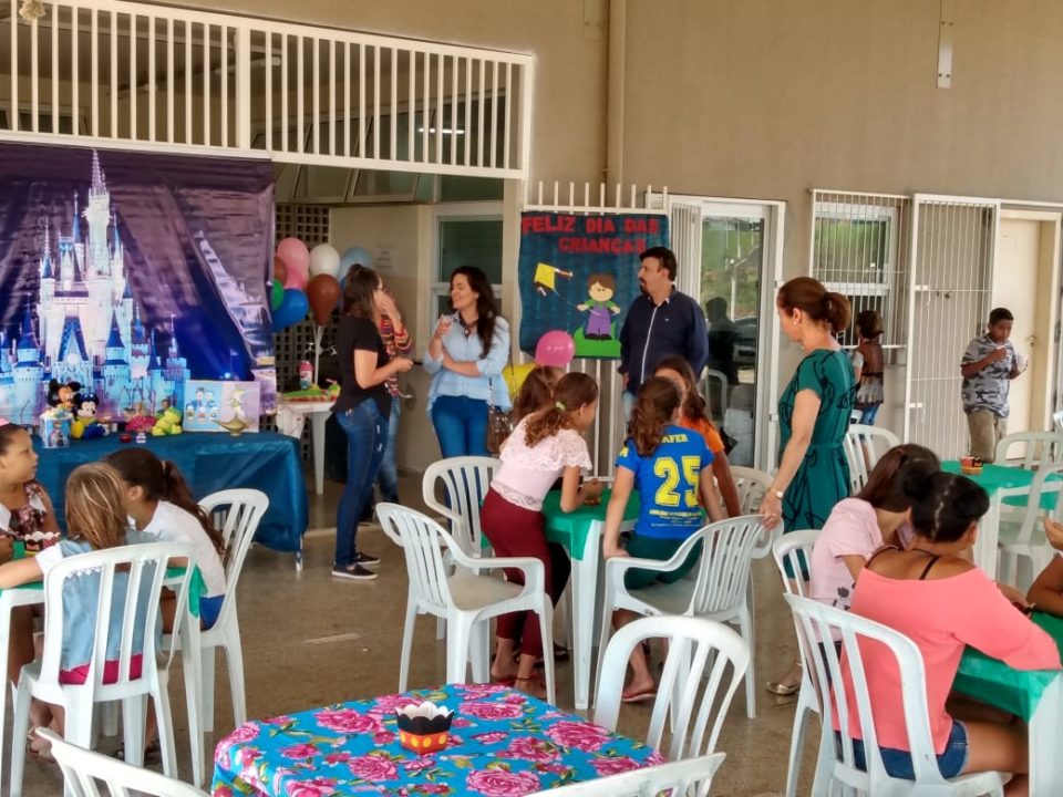 Prefeitura realiza festa das crianças no Cras Rosa Modelli