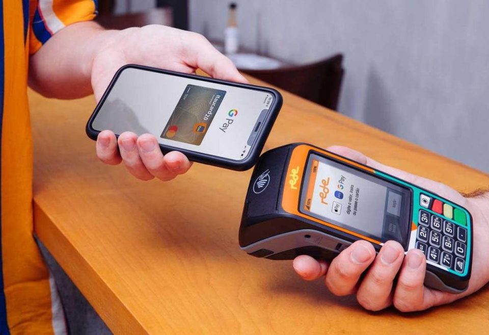 Google Pay agora oferece a opção de débito em compras online