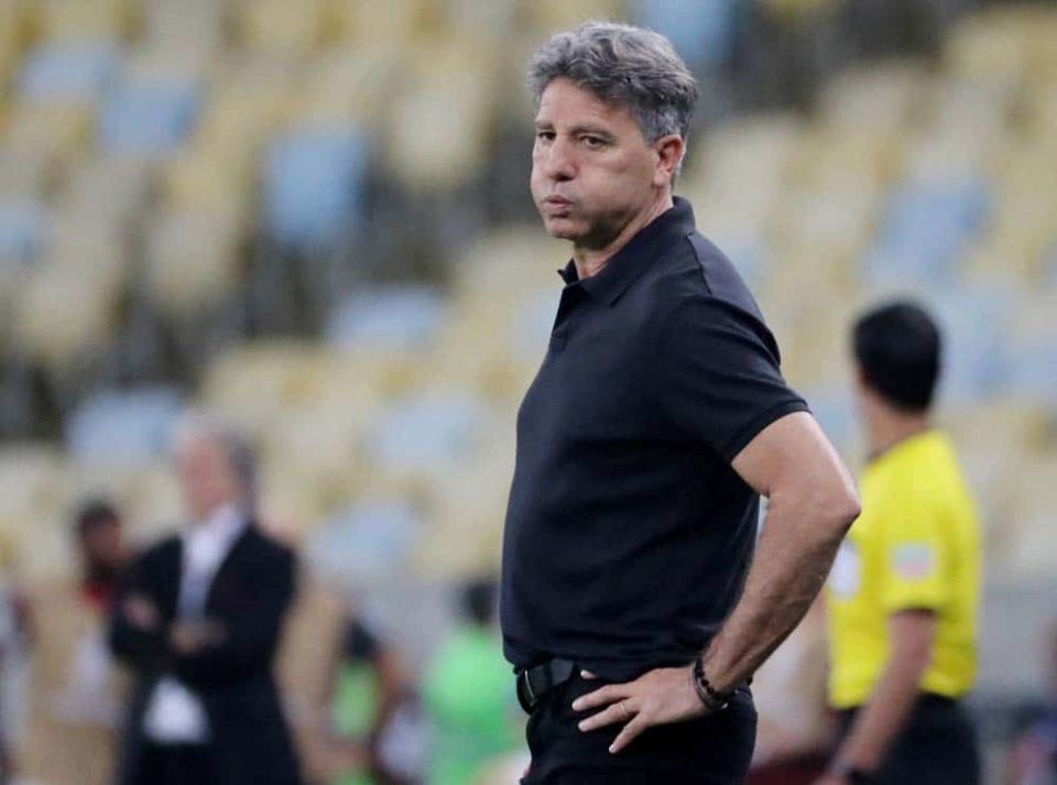 Renato Gaúcho lamenta erros: ‘Até mulher grávida faria gol’