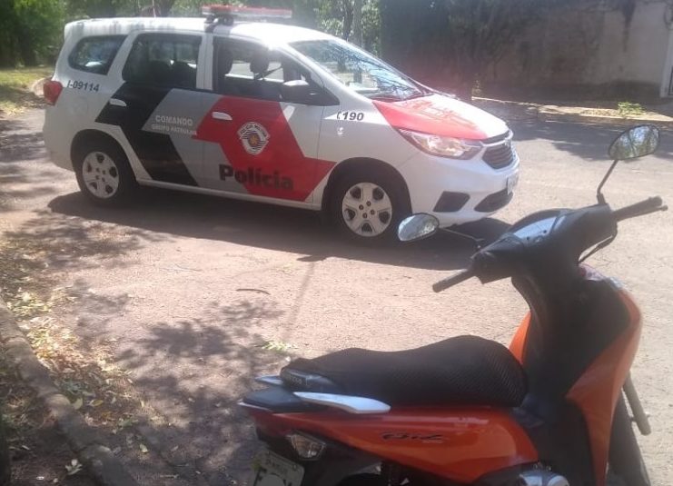 Moto furtada na zona Sul é recuperada pela PM na zona Oeste