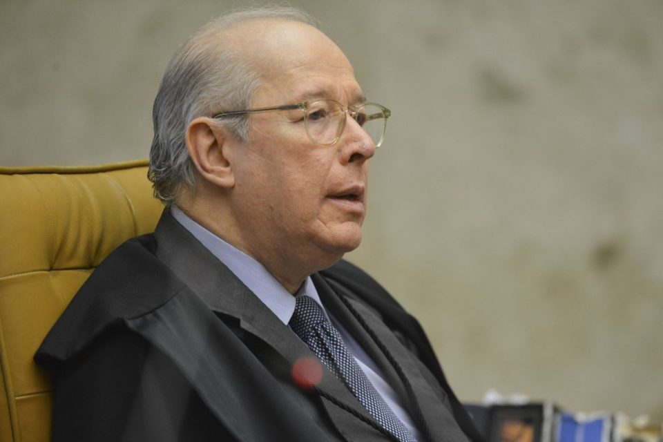 Bolsonaro não é “monarca presidencial”, diz Celso de Mello