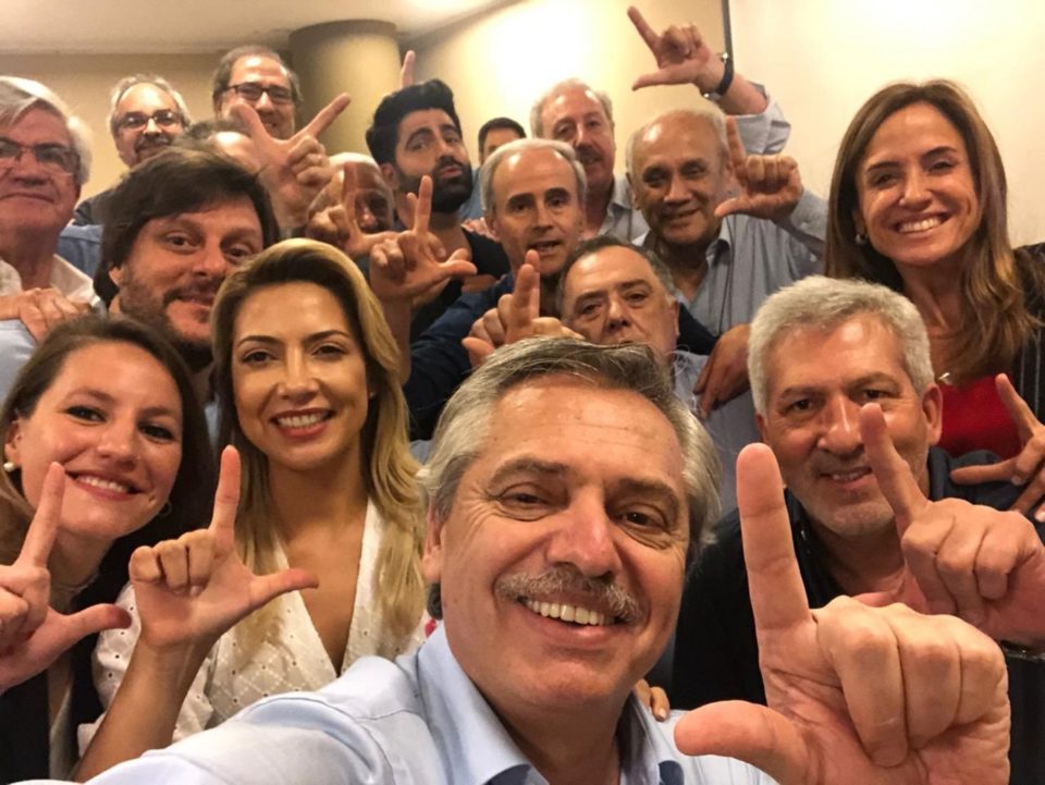 Bolsonaro: apoio de Fernandez ao Lula Livre é “afrontar o Brasil”